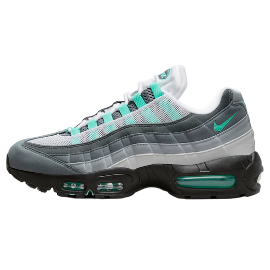 Nike Air Max 95 in Light Turquoise.